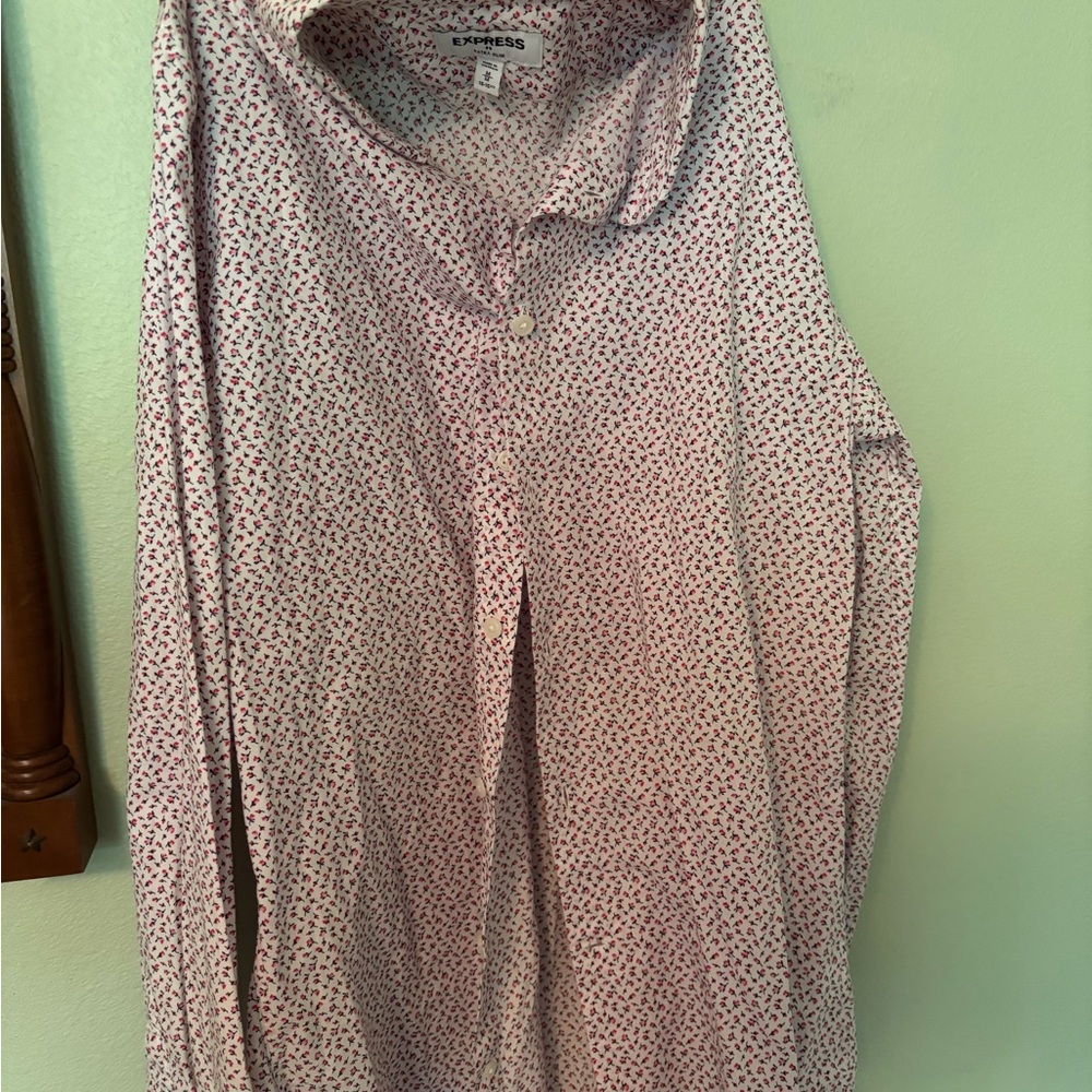 Express White and Red Casual Button Down Shirt